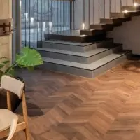 LVT ვინილი